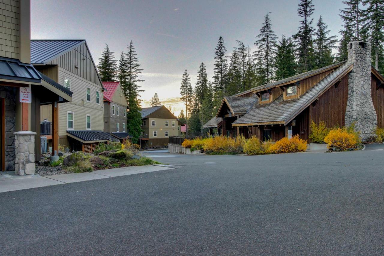 Апартаменты The Chefs Chalet At Collins Lake Говермент Кэмп Экстерьер фото